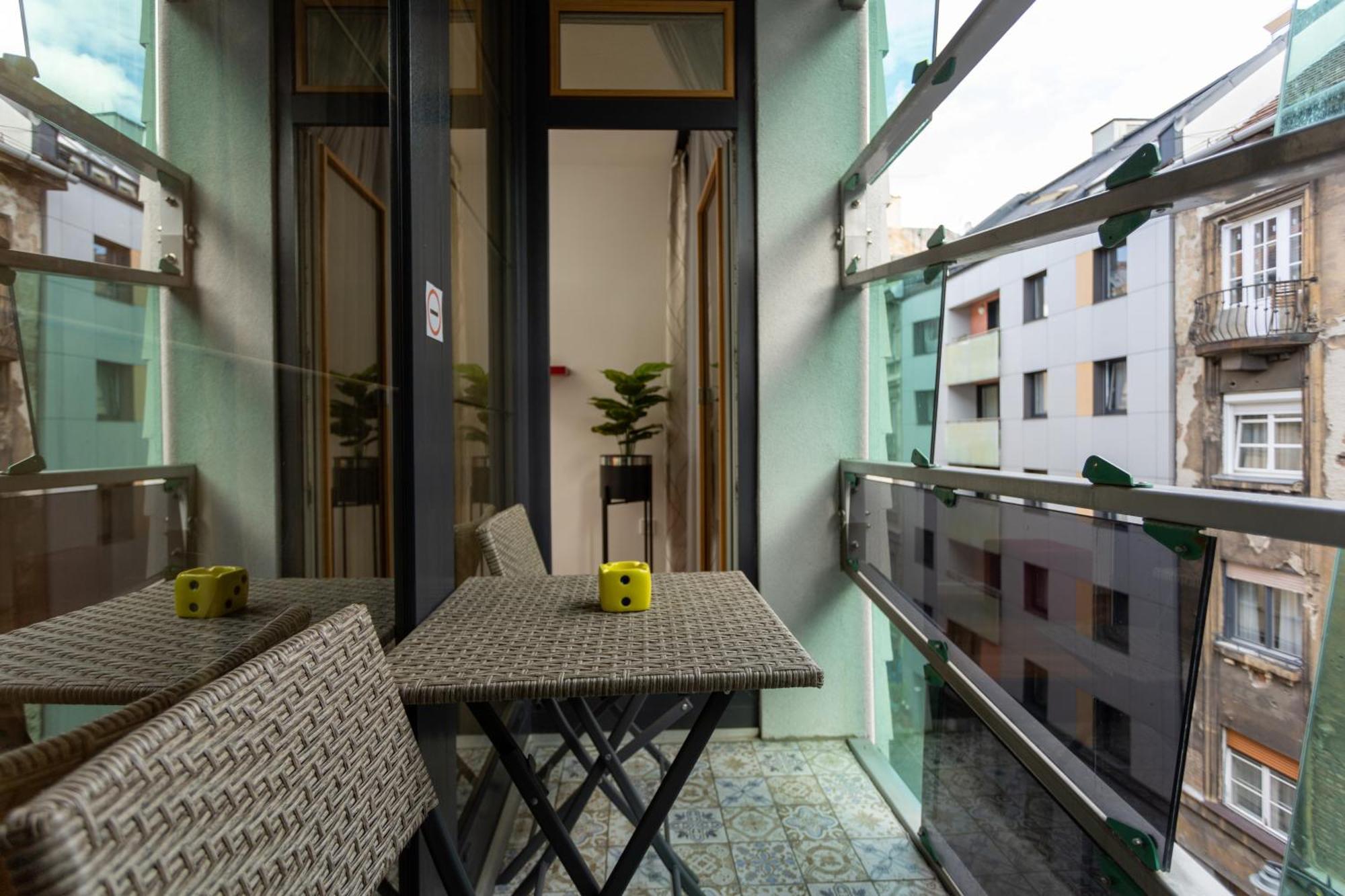 Downtown Cube Apartment بودابست المظهر الخارجي الصورة